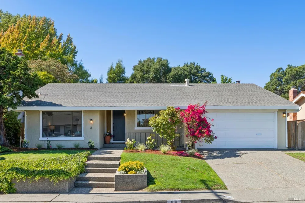 8 W Castlewood Drive San Rafael, CA 94901