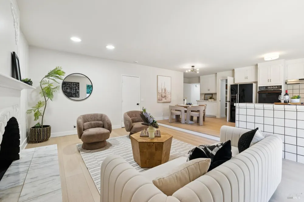 8 W Castlewood Drive San Rafael, CA 94901