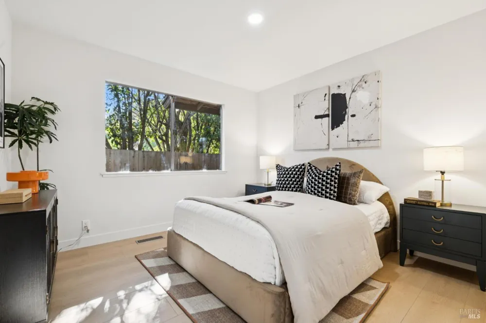 8 W Castlewood Drive San Rafael, CA 94901