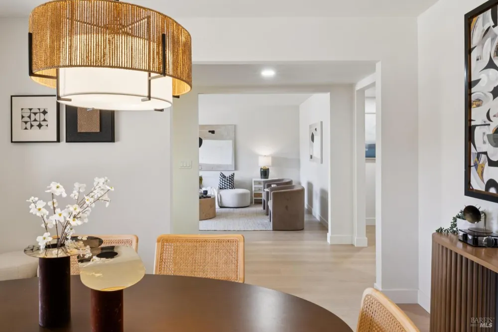 8 W Castlewood Drive San Rafael, CA 94901
