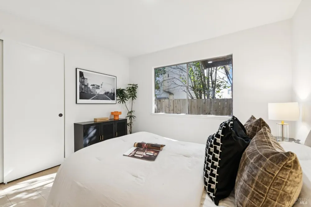 8 W Castlewood Drive San Rafael, CA 94901