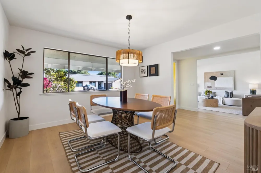 8 W Castlewood Drive San Rafael, CA 94901