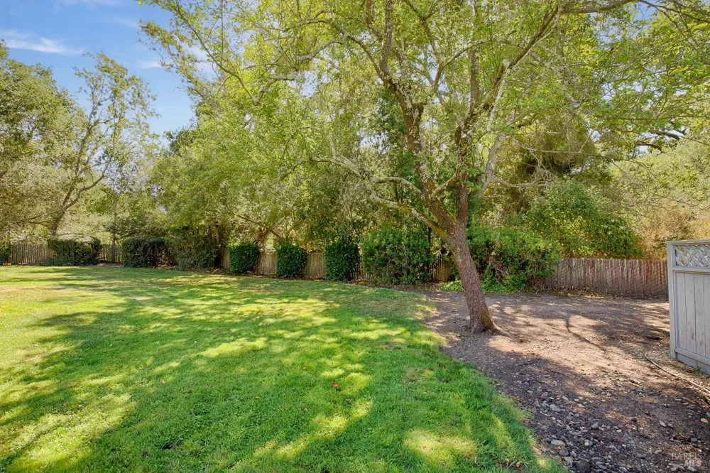 421 Meadowgreen Drive Santa Rosa, CA 95409