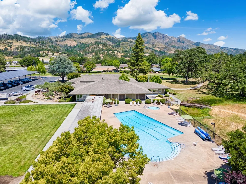 421 Meadowgreen Drive Santa Rosa, CA 95409