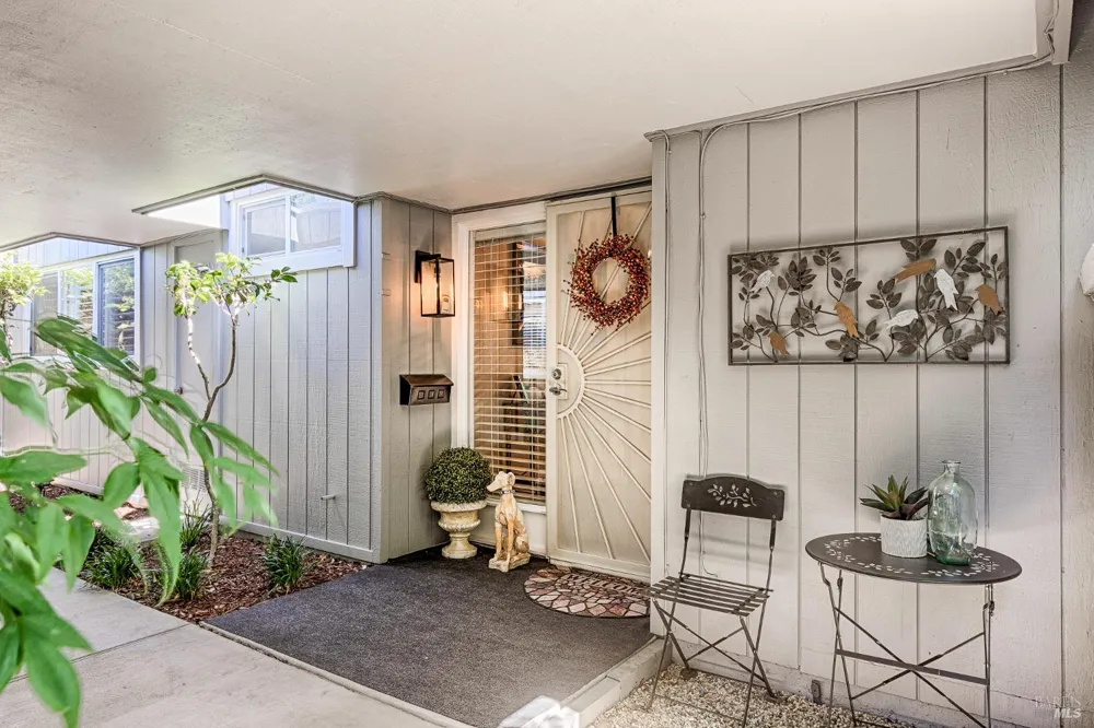421 Meadowgreen Drive Santa Rosa, CA 95409