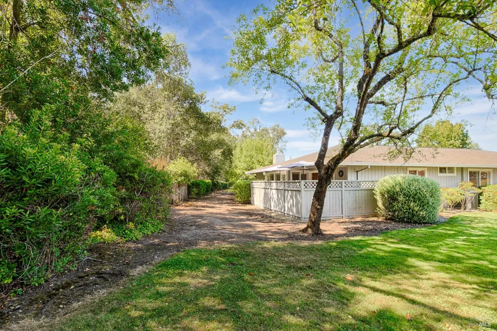 421 Meadowgreen Drive Santa Rosa, CA 95409