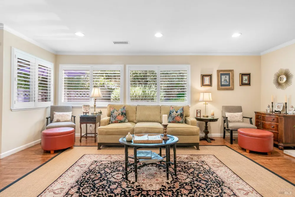 421 Meadowgreen Drive Santa Rosa, CA 95409