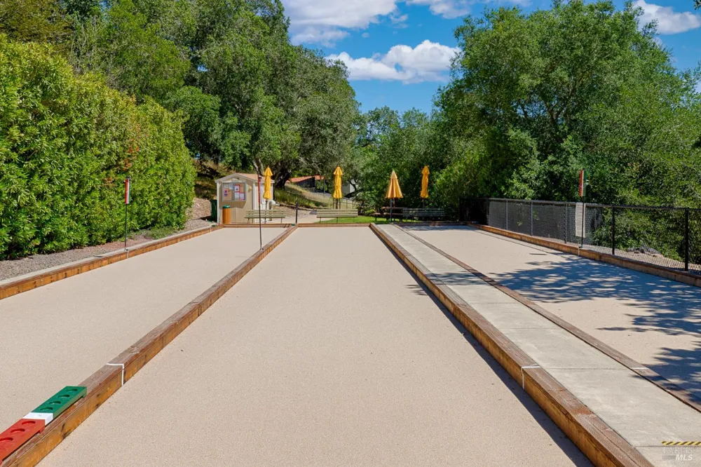 421 Meadowgreen Drive Santa Rosa, CA 95409