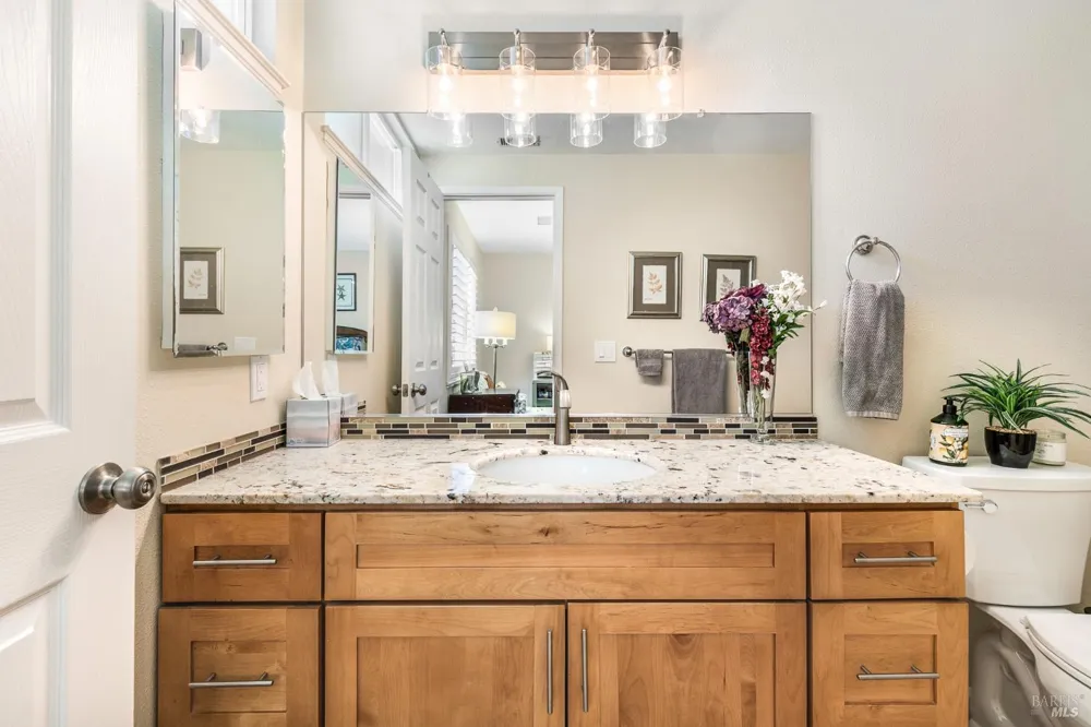 421 Meadowgreen Drive Santa Rosa, CA 95409