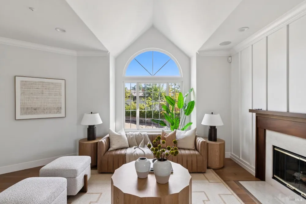 4 Rondee Lane Novato, CA 94945