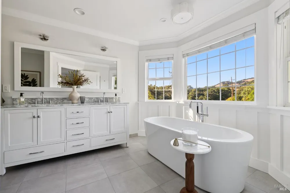 4 Rondee Lane Novato, CA 94945