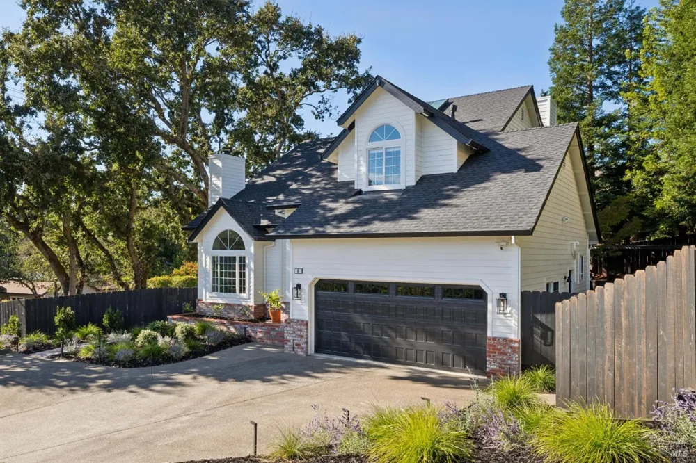 4 Rondee Lane Novato, CA 94945