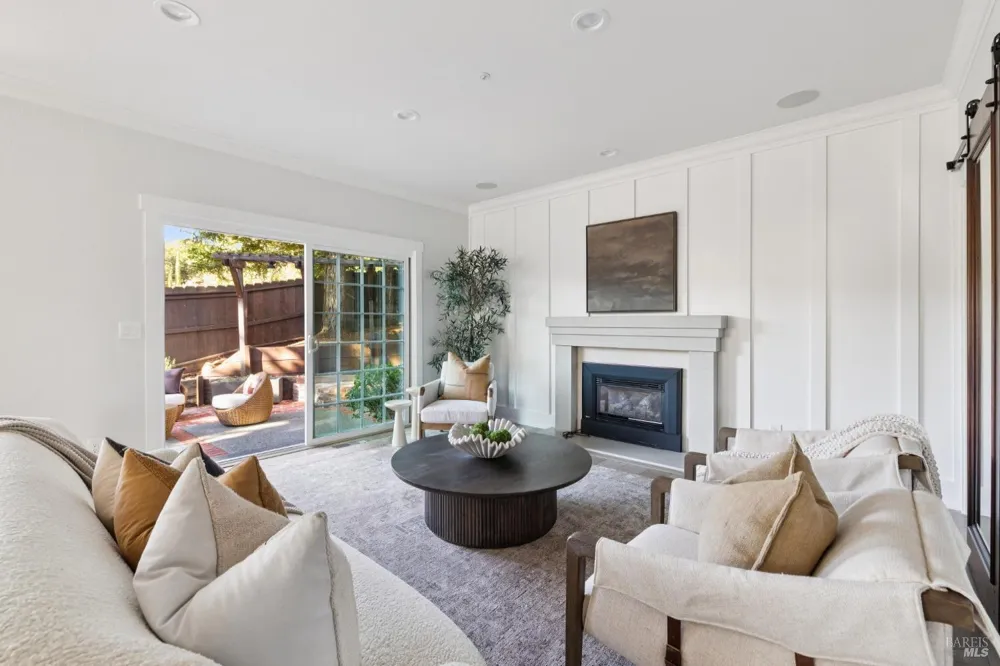 4 Rondee Lane Novato, CA 94945