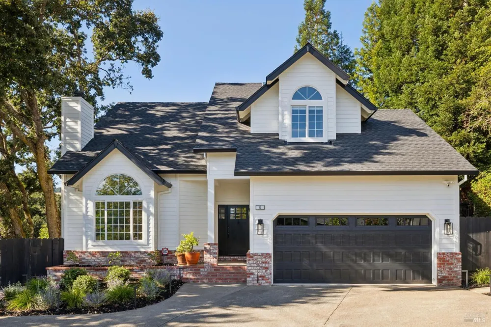4 Rondee Lane Novato, CA 94945