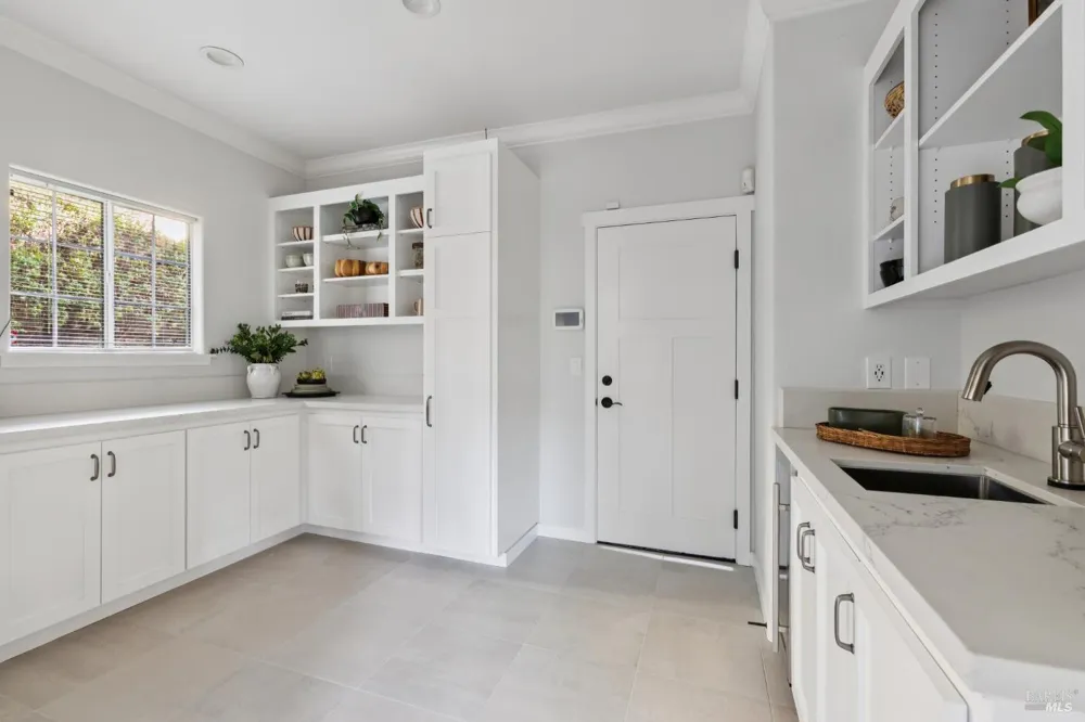 4 Rondee Lane Novato, CA 94945