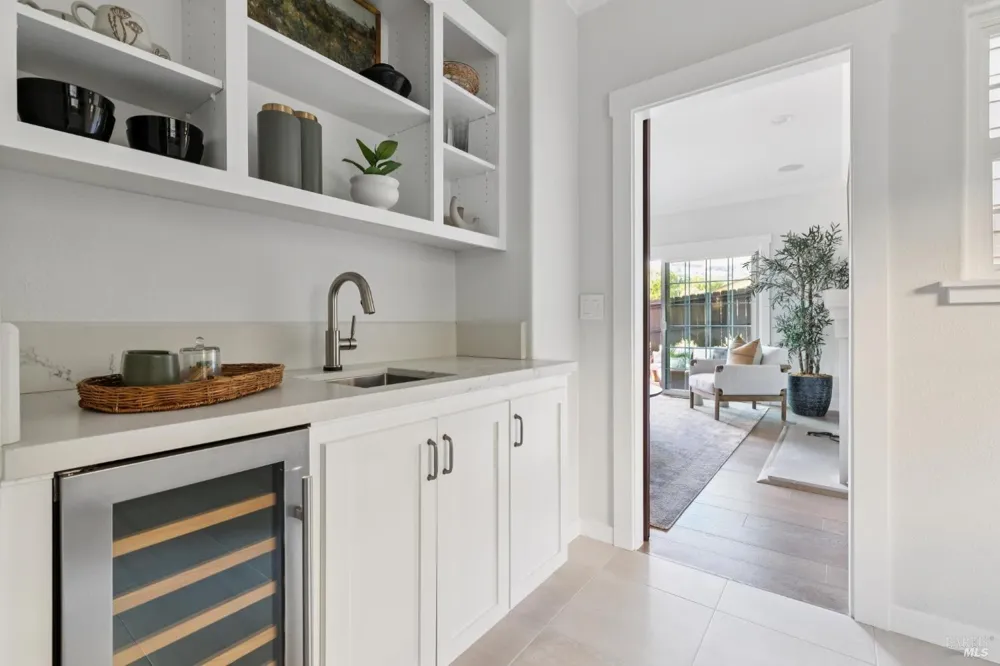 4 Rondee Lane Novato, CA 94945
