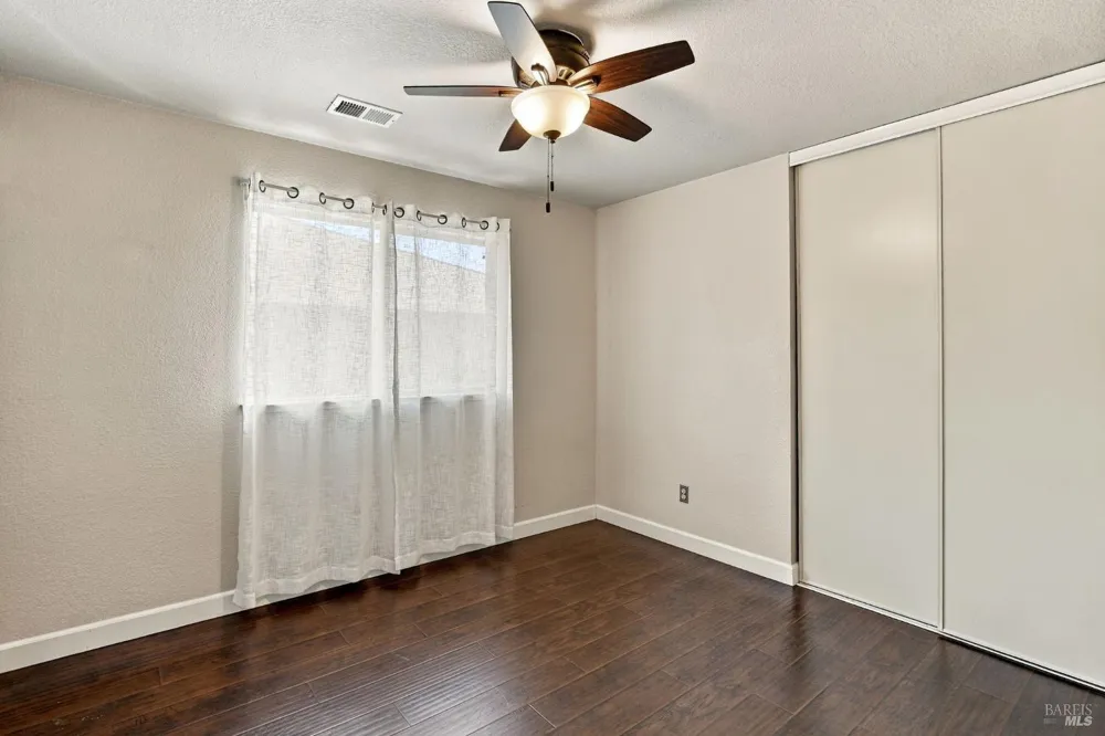 2044 Pinercrest Drive Santa Rosa, CA 95403