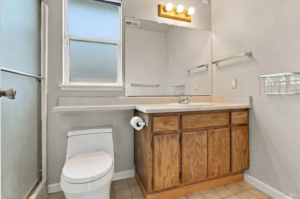 2044 Pinercrest Drive Santa Rosa, CA 95403