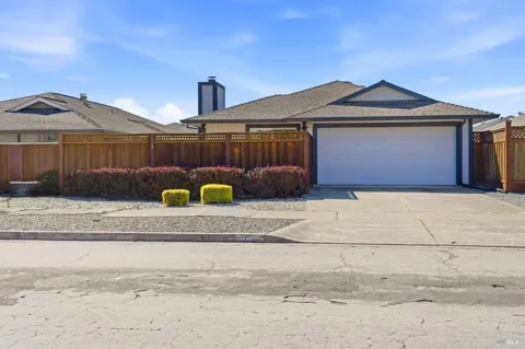 2044 Pinercrest Drive