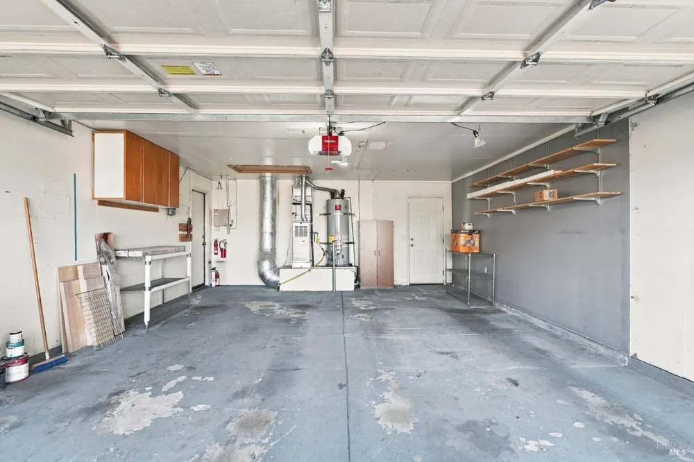 2044 Pinercrest Drive Santa Rosa, CA 95403