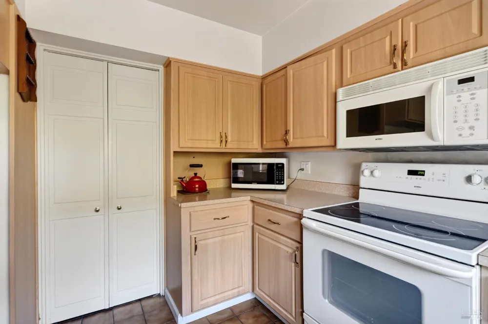 1072 Los Gamos Road ##E San Rafael, CA 94903