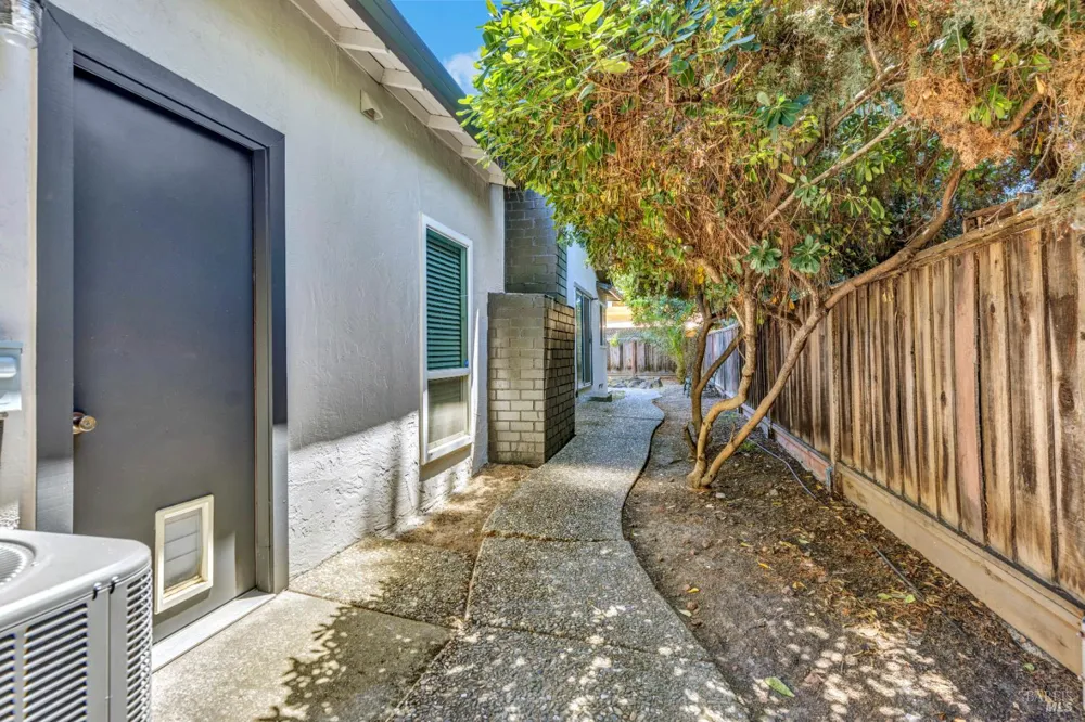 1740 Fisher Drive Concord, CA 94520