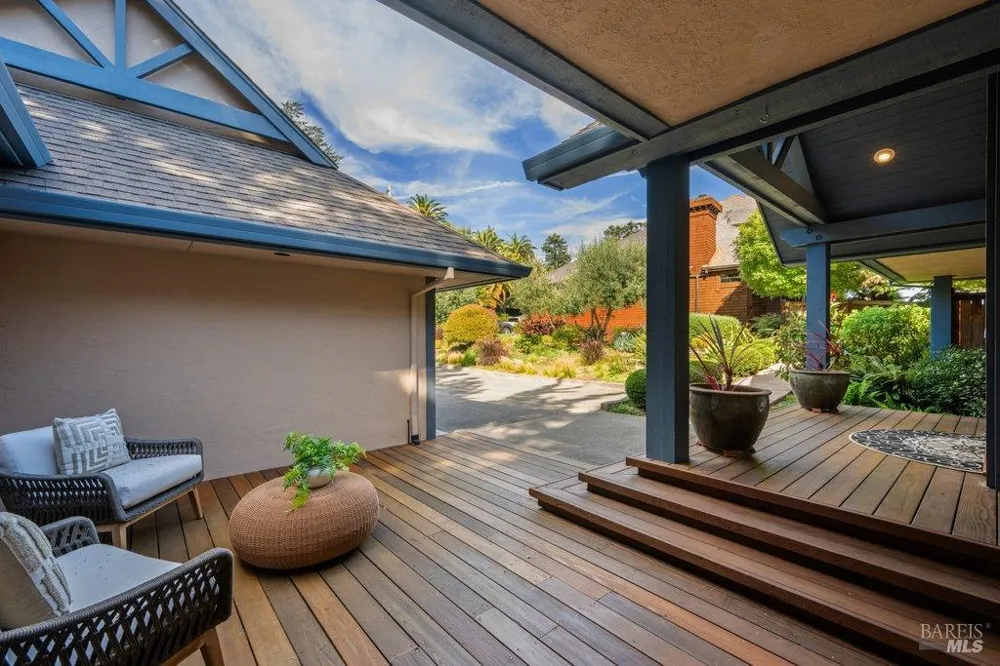 50 Summit Avenue Mill Valley, CA 94941
