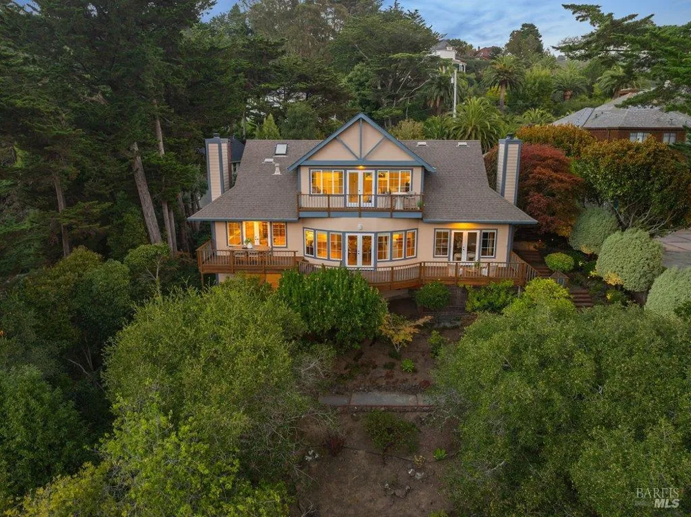 50 Summit Avenue Mill Valley, CA 94941