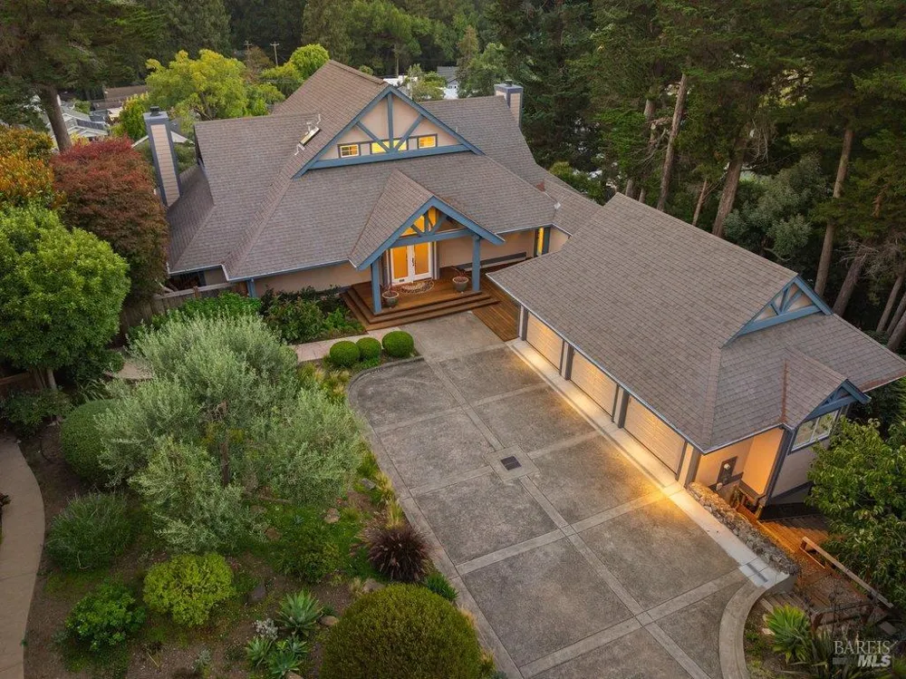 50 Summit Avenue Mill Valley, CA 94941