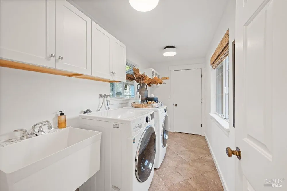 50 Summit Avenue Mill Valley, CA 94941