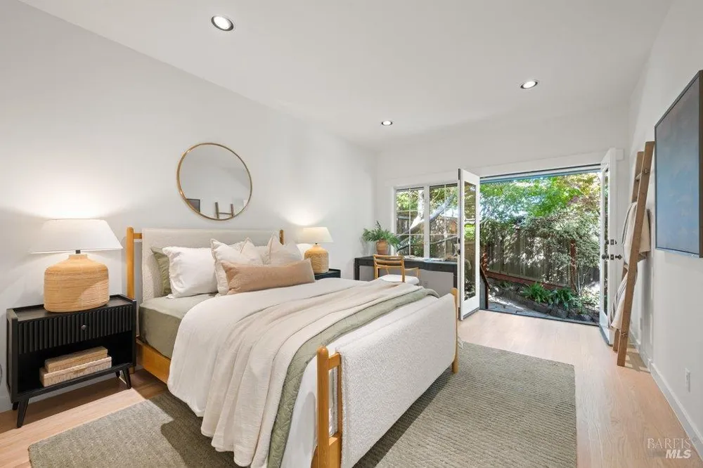 50 Summit Avenue Mill Valley, CA 94941