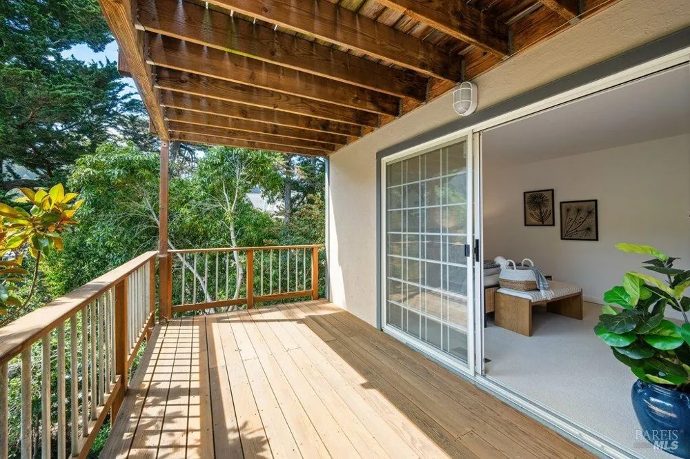 50 Summit Avenue Mill Valley, CA 94941