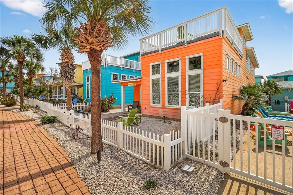 2525 S 11th Street #80 Port Aransas, TX 78373