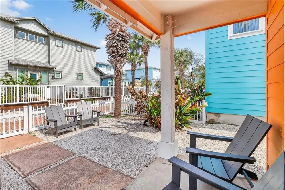 2525 S 11th Street #80 Port Aransas, TX 78373