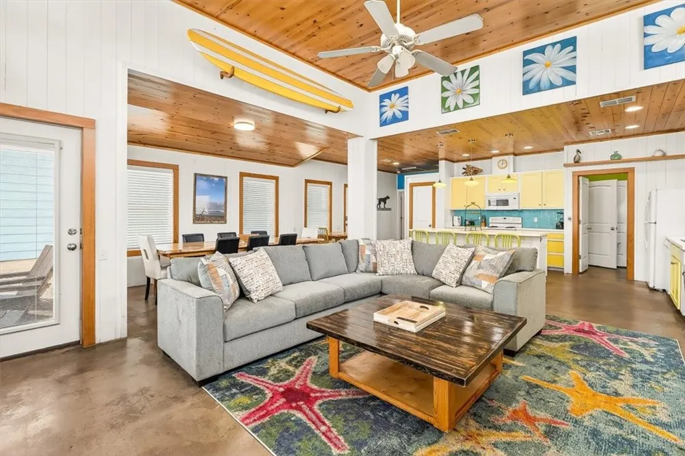 2525 S 11th Street #80 Port Aransas, TX 78373