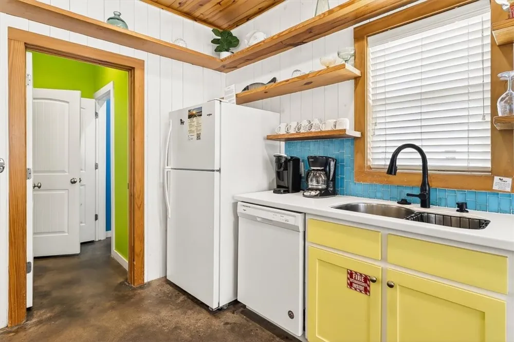 2525 S 11th Street #80 Port Aransas, TX 78373