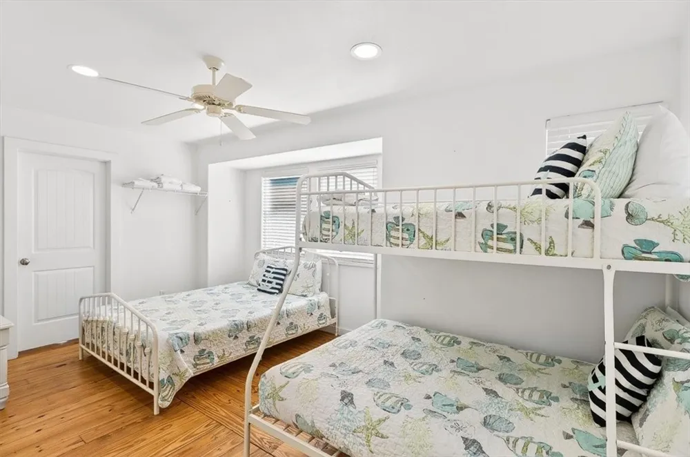 2525 S 11th Street #80 Port Aransas, TX 78373