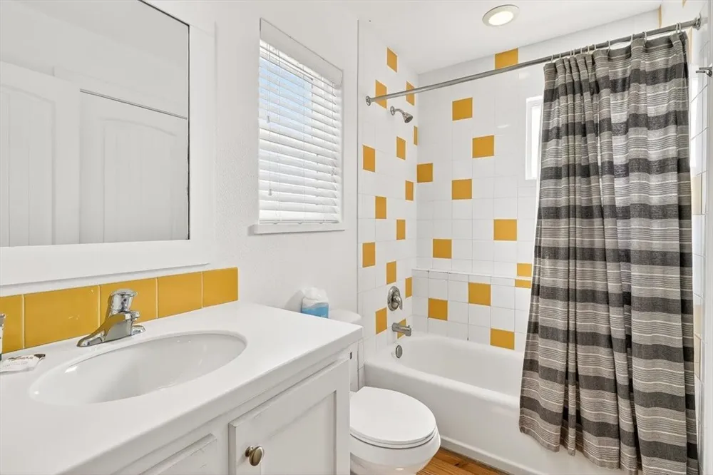 2525 S 11th Street #80 Port Aransas, TX 78373