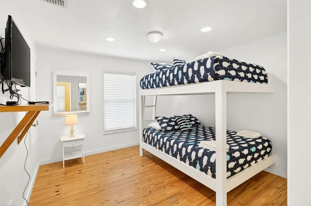 2525 S 11th Street #80 Port Aransas, TX 78373