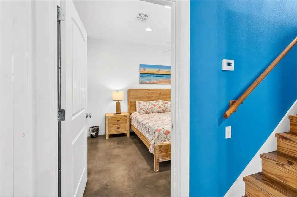 2525 S 11th Street #80 Port Aransas, TX 78373