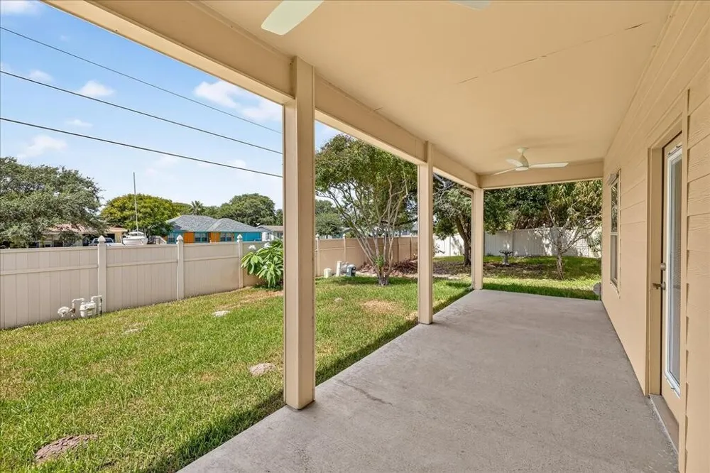 18 Olde Towne Highway Rockport, TX 78382
