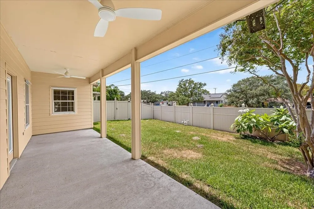 18 Olde Towne Highway Rockport, TX 78382