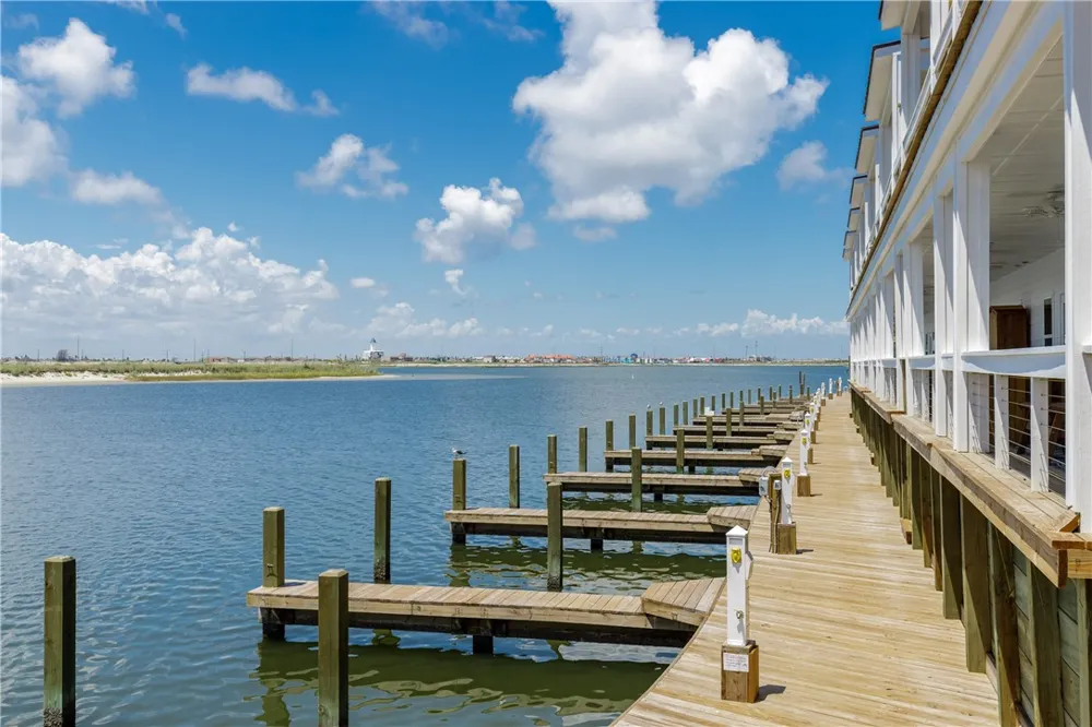 15118 Arashi Beach Drive Corpus Christi, TX 78418