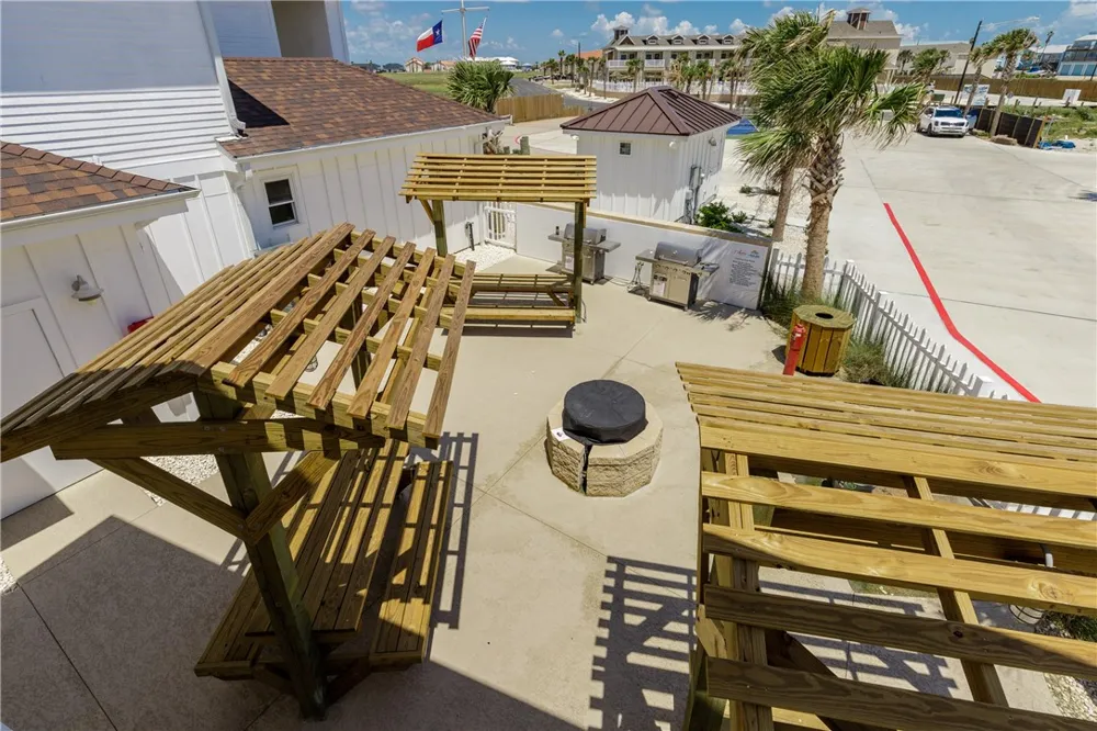 15118 Arashi Beach Drive Corpus Christi, TX 78418