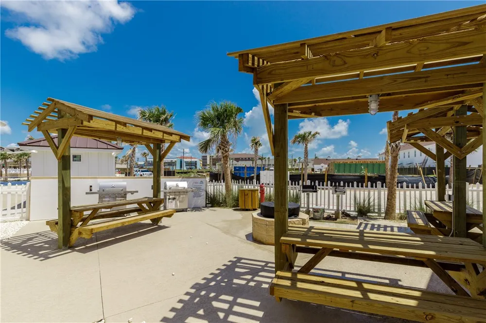 15118 Arashi Beach Drive Corpus Christi, TX 78418