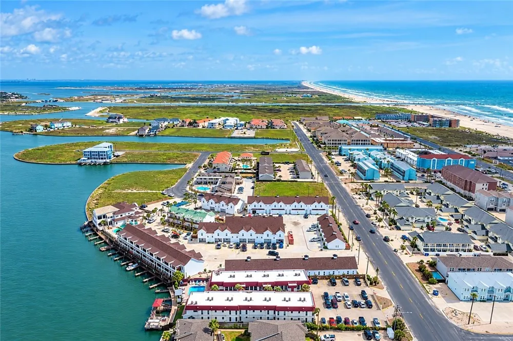 15118 Arashi Beach Drive Corpus Christi, TX 78418
