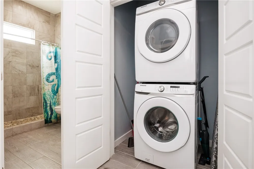 15118 Arashi Beach Drive Corpus Christi, TX 78418
