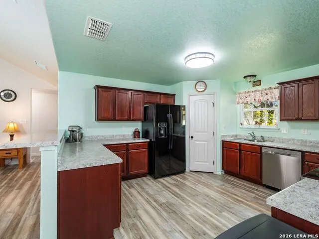 154 Red Fox Poteet, TX 78065