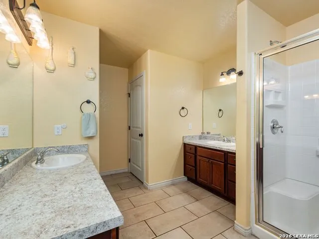 154 Red Fox Poteet, TX 78065