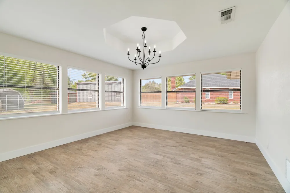 7123 Heather Lane Paris, TX 75462